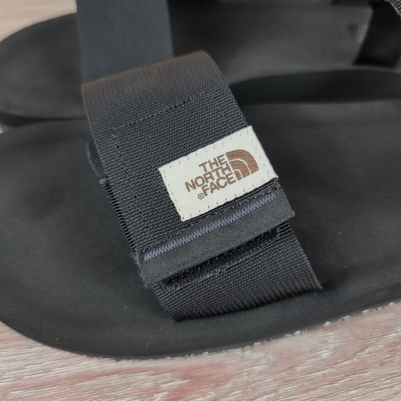 NEW The North Face Skeena Sport Sandal Men's Size 13 Triple Black Hiking Outdoor - Picture 4 of 7